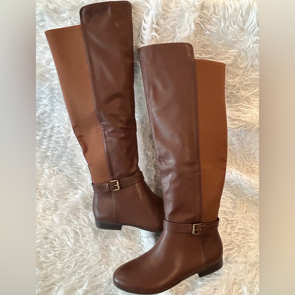NWT Tall Two Tone Boots Brown Over The Knee Stretch Fit Round Toe Low Heels 9.5